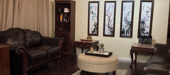 Fantastic 4-bedroom house with AC in charming Tacoma, the heart of Puget Sound