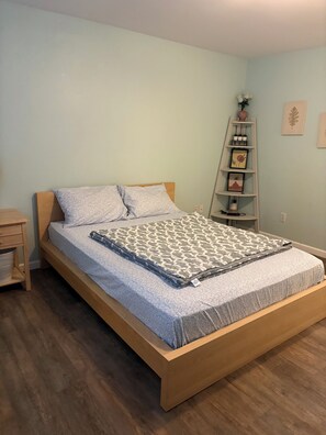 4 dormitorios, tabla de planchar con plancha, wifi y ropa de cama