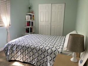 Strykejern/-brett, wi-fi og sengetøy