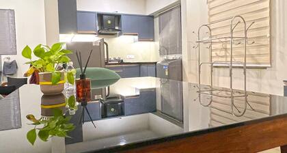 Cozy 1-bedroom apartment in charming Kakkanad with AC