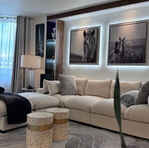 Unclassified image, 4 of 16, button - Spacious 3BR Stay in Manhattan, perfect for family & groups (New York)