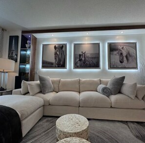 Unclassified image, 3 of 16, button - Spacious 3BR Stay in Manhattan, perfect for family & groups (New York)