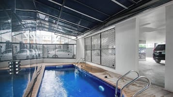 Leilighet – comfort, balkong, byutsikt | Basseng