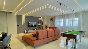 Ảnh chưa phân loại, 2 trong số 44 ảnh, nút