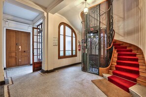 Interior - 140 - Urban Duplex near Saint-Germain des Pres (París)