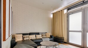 TV - Urban Flat 159 - Charming 3BDR Flat in Paris (París)