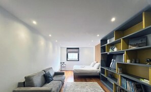 Interior - Urban Flat 168 - Spacious 1-Bedroom Apartment in Paris (París)