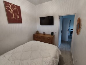 2 bedrooms, iron/ironing board, WiFi - LA VILLA DE LLEA (Bandol)
