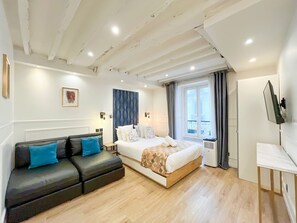 2 bedrooms, iron/ironing board, free WiFi, bed sheets - Urban Flat 93 B - Nazareth (París)