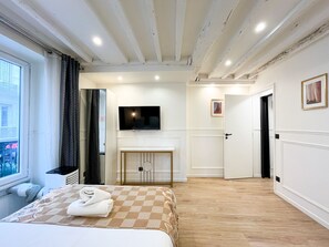 2 bedrooms, iron/ironing board, free WiFi, bed sheets - Urban Flat 93 B - Nazareth (París)