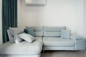 TV - Luxury  Duplex Sea View (Durrës)