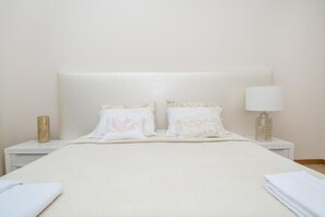 Bügeleisen/Bügelbrett, WLAN, Bettwäsche