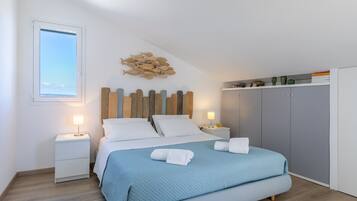 Fer et planche Ă repasser, draps fournis