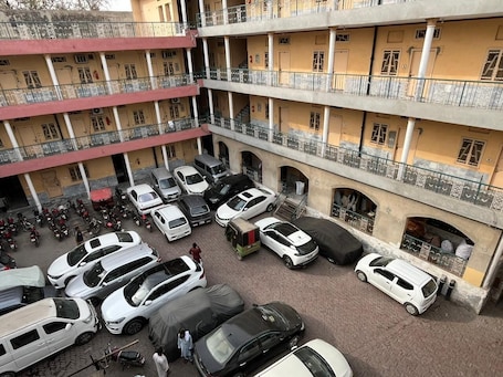 Exterior. Qaiser Hotel