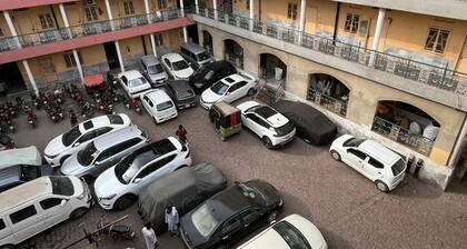 Qaiser Hotel