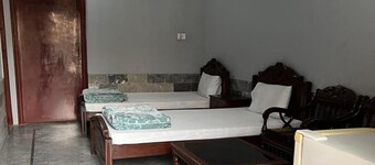 Qaiser Hotel