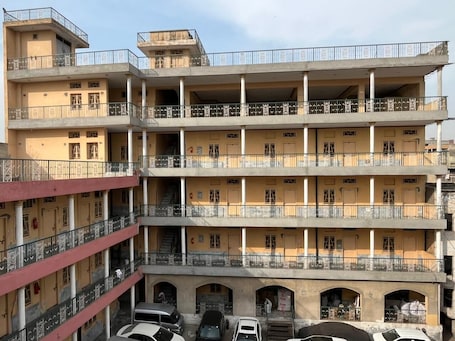 Exterior. Qaiser Hotel