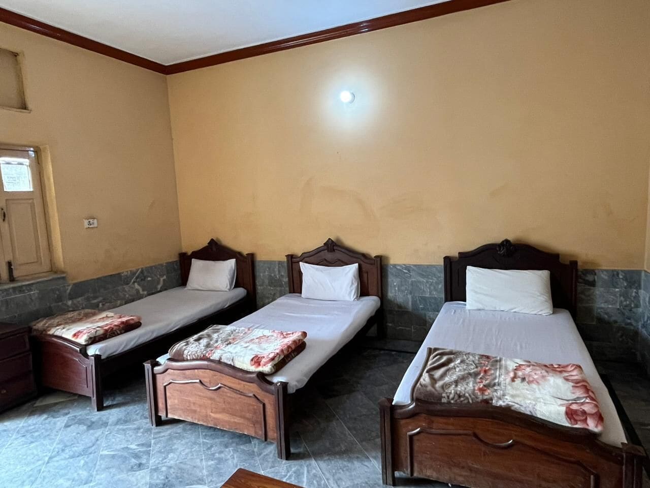 트리플룸, 시내 전망 | 암막 커튼, 다리미/다리미판