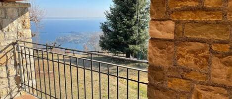 Huoneisto, järvinäköala | Pimennysverhot