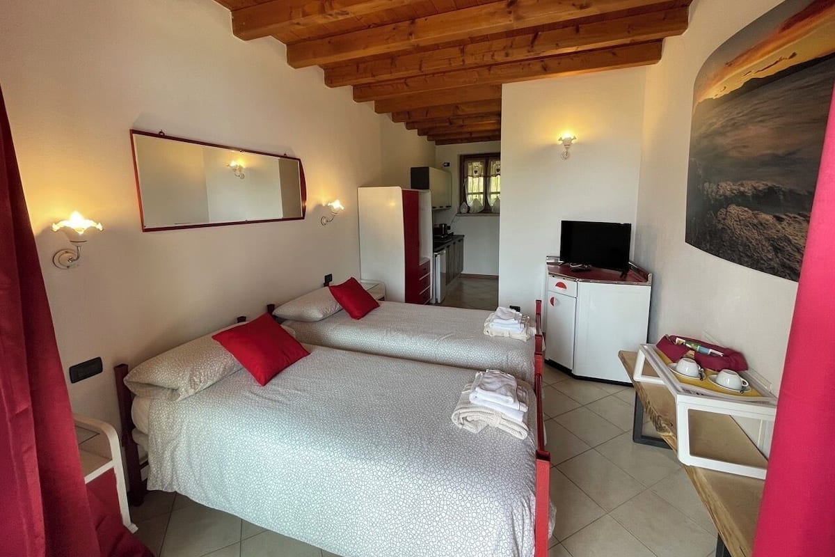 Studio, Patio, Partial Lake View