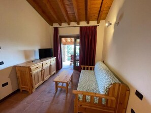 Apartemen, pemandangan danau | Area keluarga