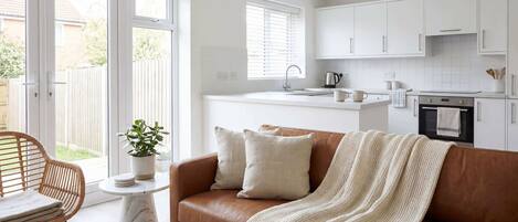 Téléviseur, bureau