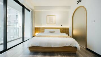 Desk, iron/ironing board, free WiFi