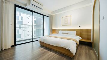 Desk, iron/ironing board, free WiFi