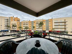 Outdoor dining - VILAMOURA CENTRAL BEACH 2 WITH POOL by HOMING (Vilamoura)