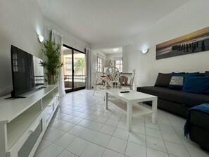 TV - VILAMOURA CENTRAL BEACH 2 WITH POOL by HOMING (Vilamoura)