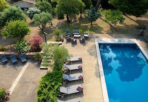 Pool - Historic Dovecote with Shared Pools on a Vineyard Estate (Trèbes)
