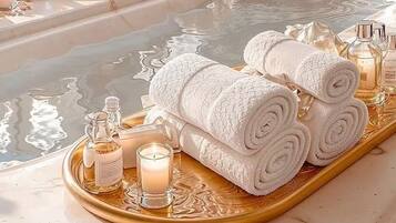 Masajes con piedras calientes, masajes de tejido profundo