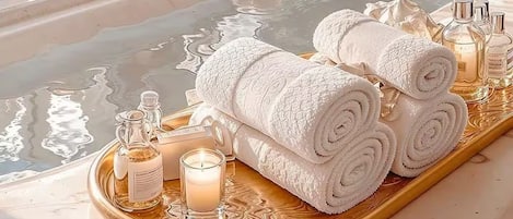 Massage aux pierres chaudes, massage en profondeur, massage thaĂŻ