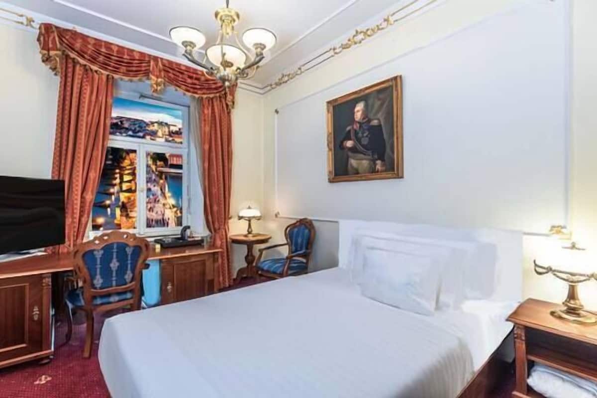 Luxury Suite | Free WiFi