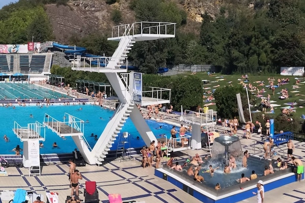 Innenpool, geöffnet von 08:00 Uhr bis 17:00 Uhr, Cabañas (gegen Gebühr)