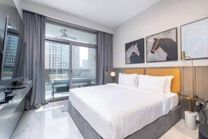 Luxury Studio, Balcony, City View | Laptop workspace, iron/ironing board, cots/infant beds, free WiFi - Vogue| Downtown close to Burj Khalifa | Dubai Mall (Dubai)