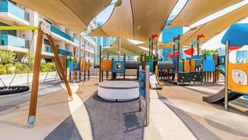 Children’s play area – outdoor