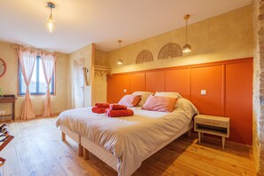 1 chambre, fer et planche à repasser, Wi-Fi, draps fournis