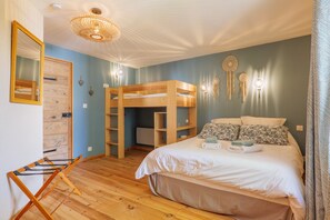 1 chambre, fer et planche à repasser, Wi-Fi, draps fournis