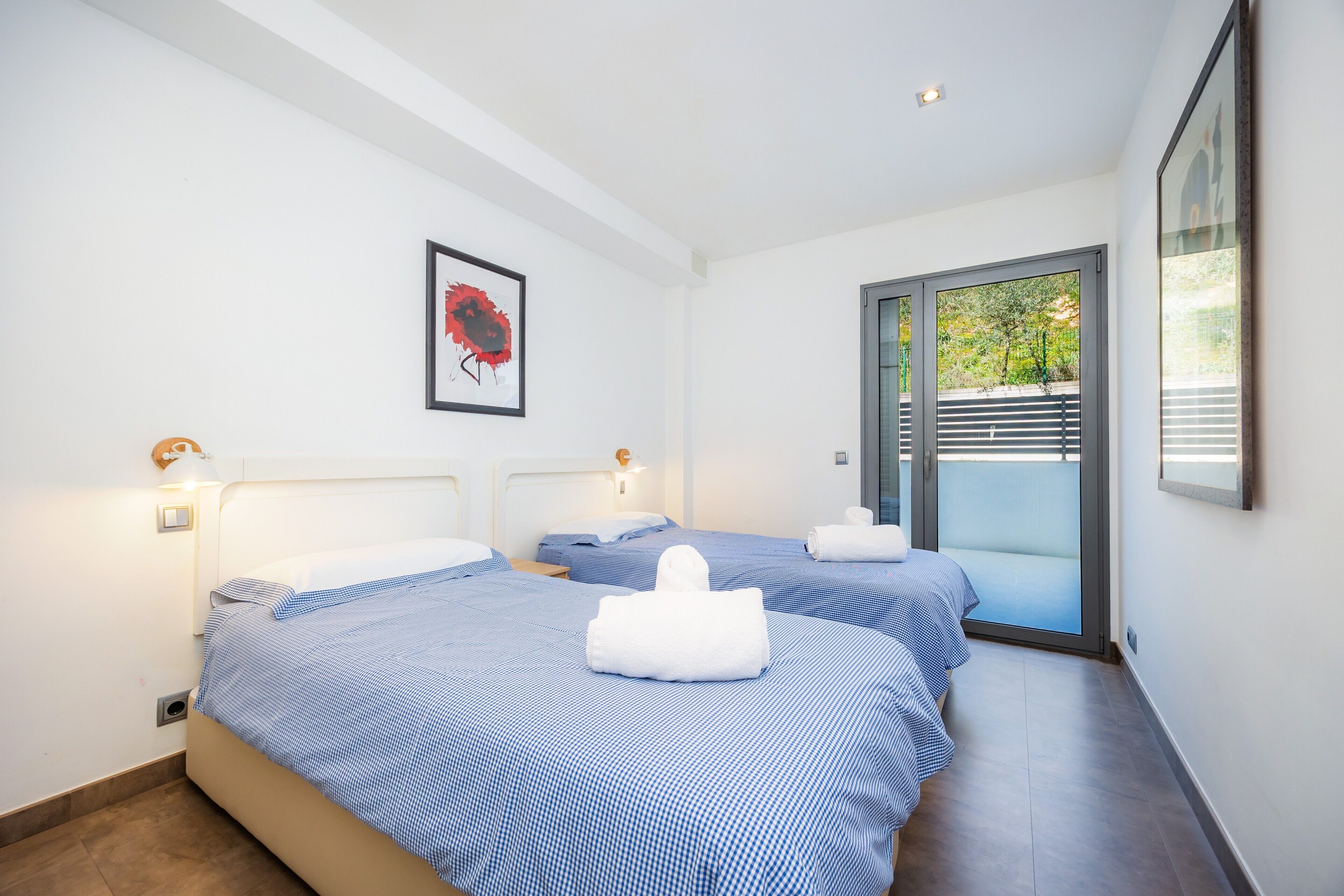 3 dormitorios, tabla de planchar con plancha, wifi y ropa de cama