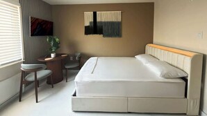 1 slaapkamer, een strijkplank/strijkijzer, gratis wifi, beddengoed