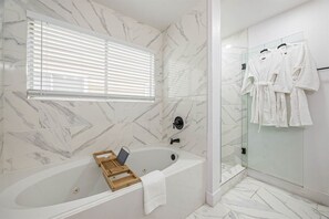 Hair dryer, towels, soap, shampoo - Htown Getaway | Game Room BBQ Fire Pit Sleeps 16 (Houston)