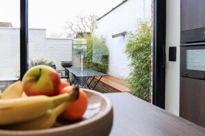 House | Private kitchen - Cosy Courtyard House Hasselt (Hasselt)