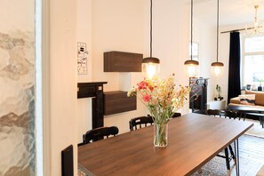 House | Dining - Cosy Courtyard House Hasselt (Hasselt)
