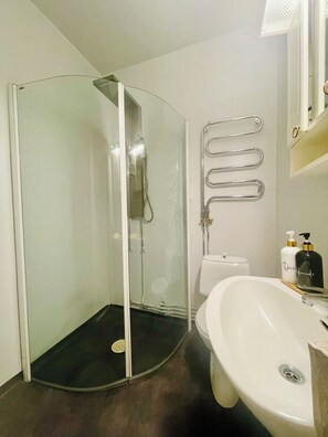 Shared Dormitory, 1 Bedroom | Bathroom - Room-central in Luleå Close to Train a (Luleå)