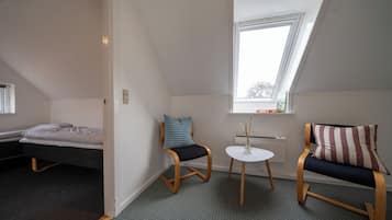 Cottage, 5 Bedrooms, Mobility Accessible, Pets Allowed | Interior