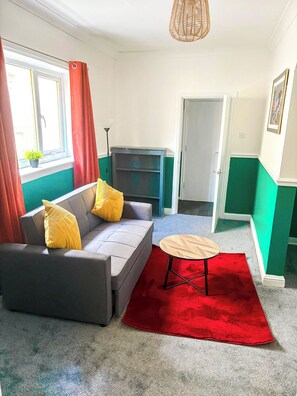 Nicht klassifiziertes Bild, 2 von 11, Schaltfläche