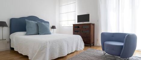 Deluxe Apartment, Sea View | Free WiFi
