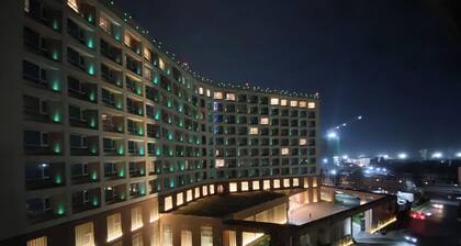 Top Location & Spacious 3BR Apartment in Prime Bole, City View, Walk to Airport