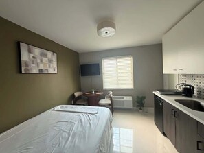 1 sovrum, strykjärn/strykbräda, gratis wi-fi och sängkläder